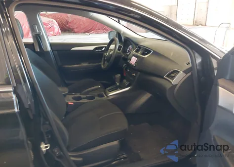 2018 Nissan Sentra S z USA, uszkodzony, nr VIN 3N1AB7AP0JY284663